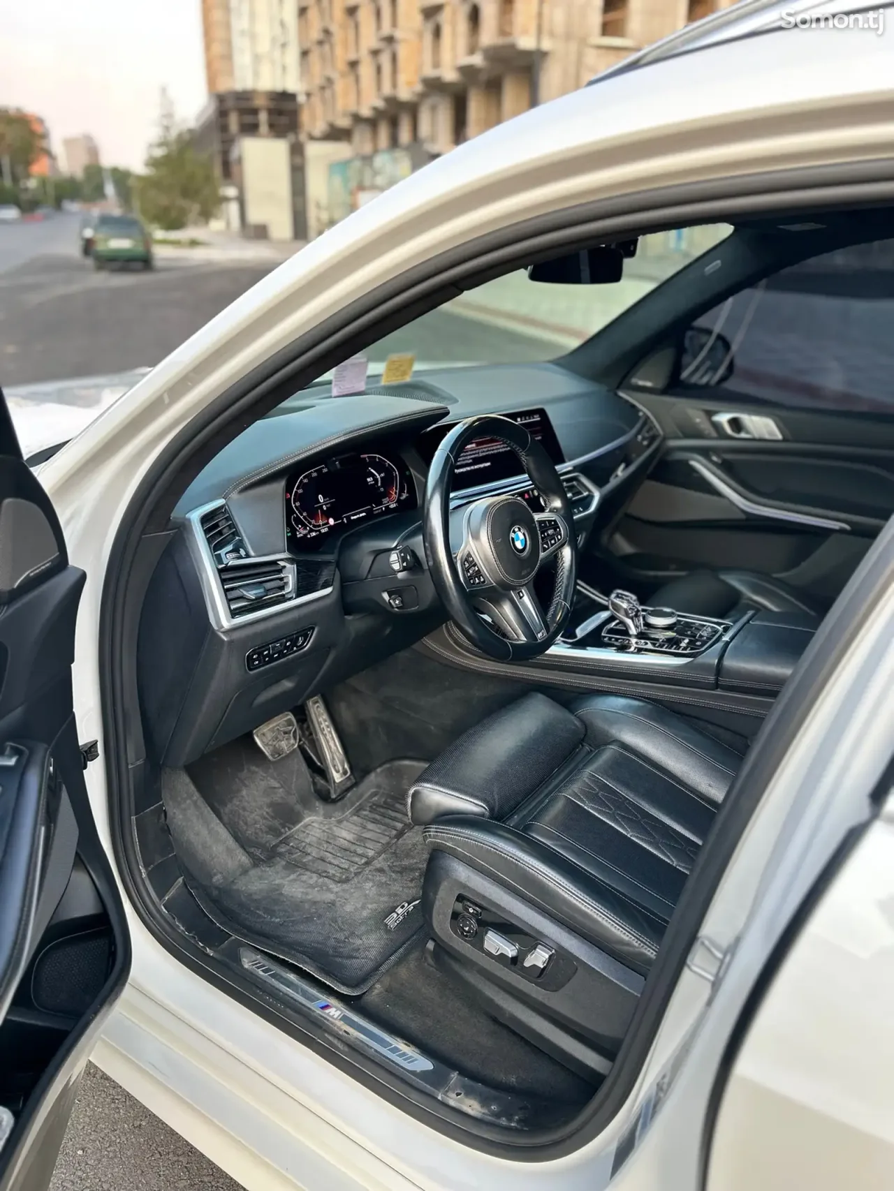 BMW X7 2022 · 3.0 AT