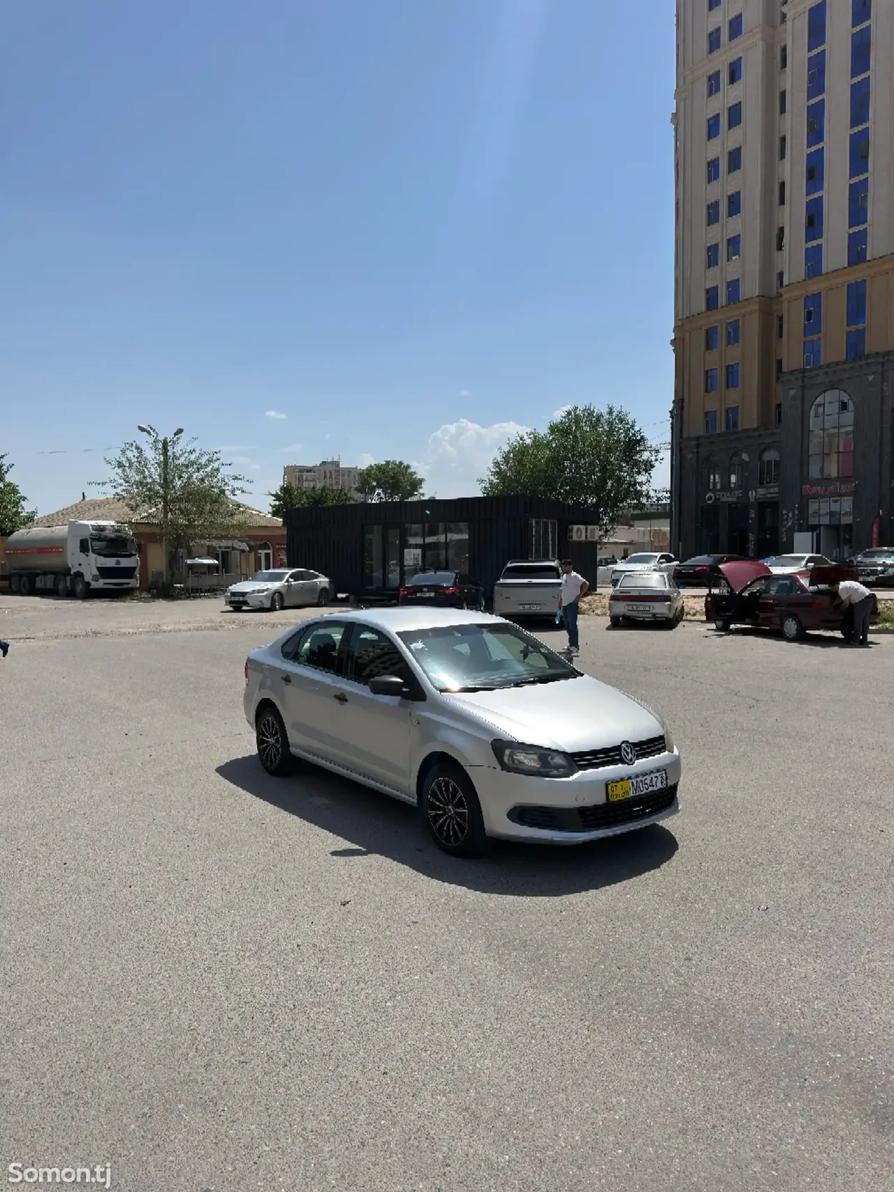 Volkswagen Polo 2015 · 1.6 AT
