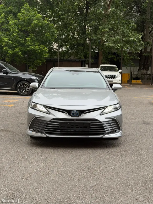 Toyota Camry 2022 · 2.5 AT