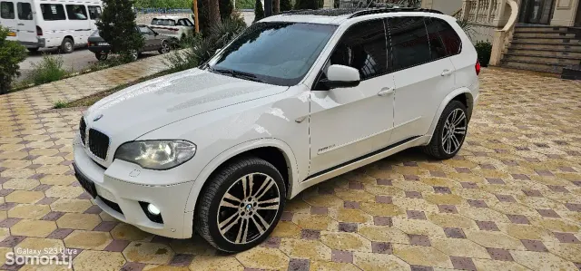 BMW X5 M 2011 · 4.0 AT
