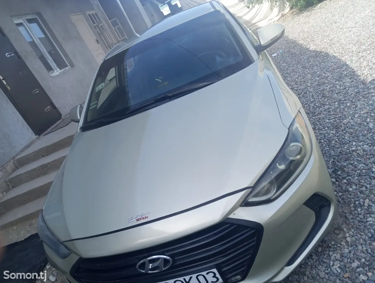 Hyundai Elantra 2018 · 2.0 AT