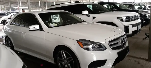 Mercedes-Benz E class 2015 · 3.5 AT