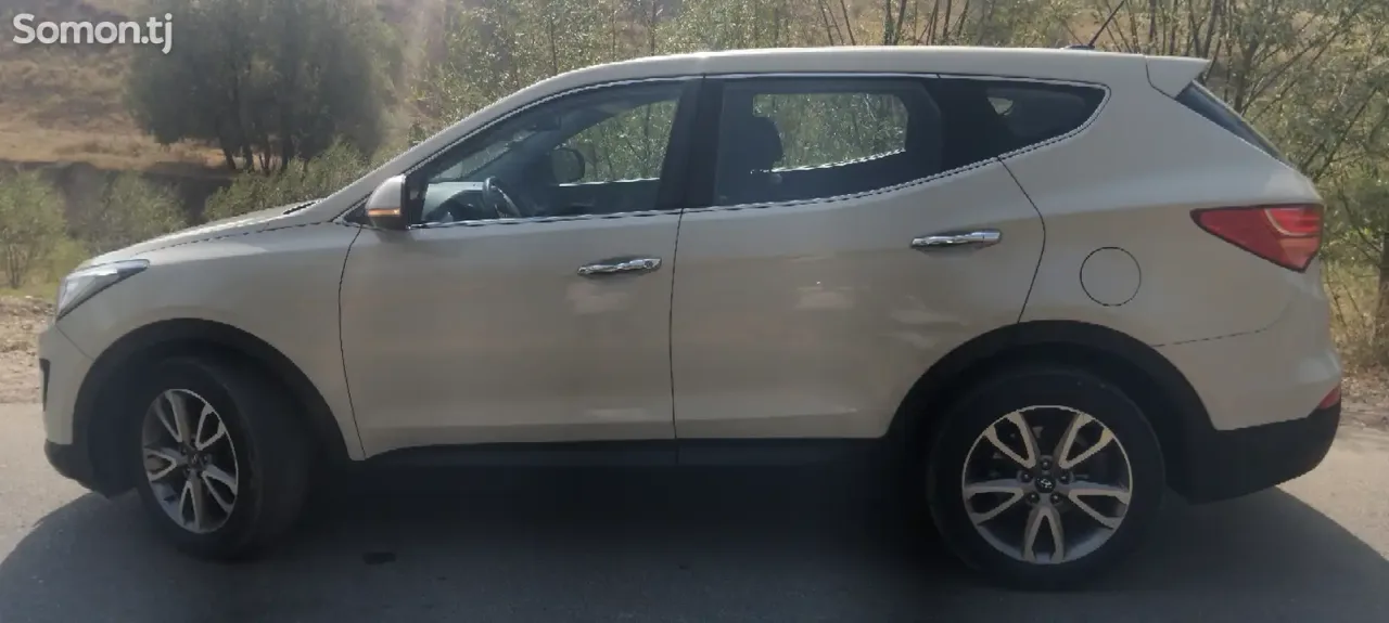 Hyundai Santa Fe 2015 · 2.0 AT