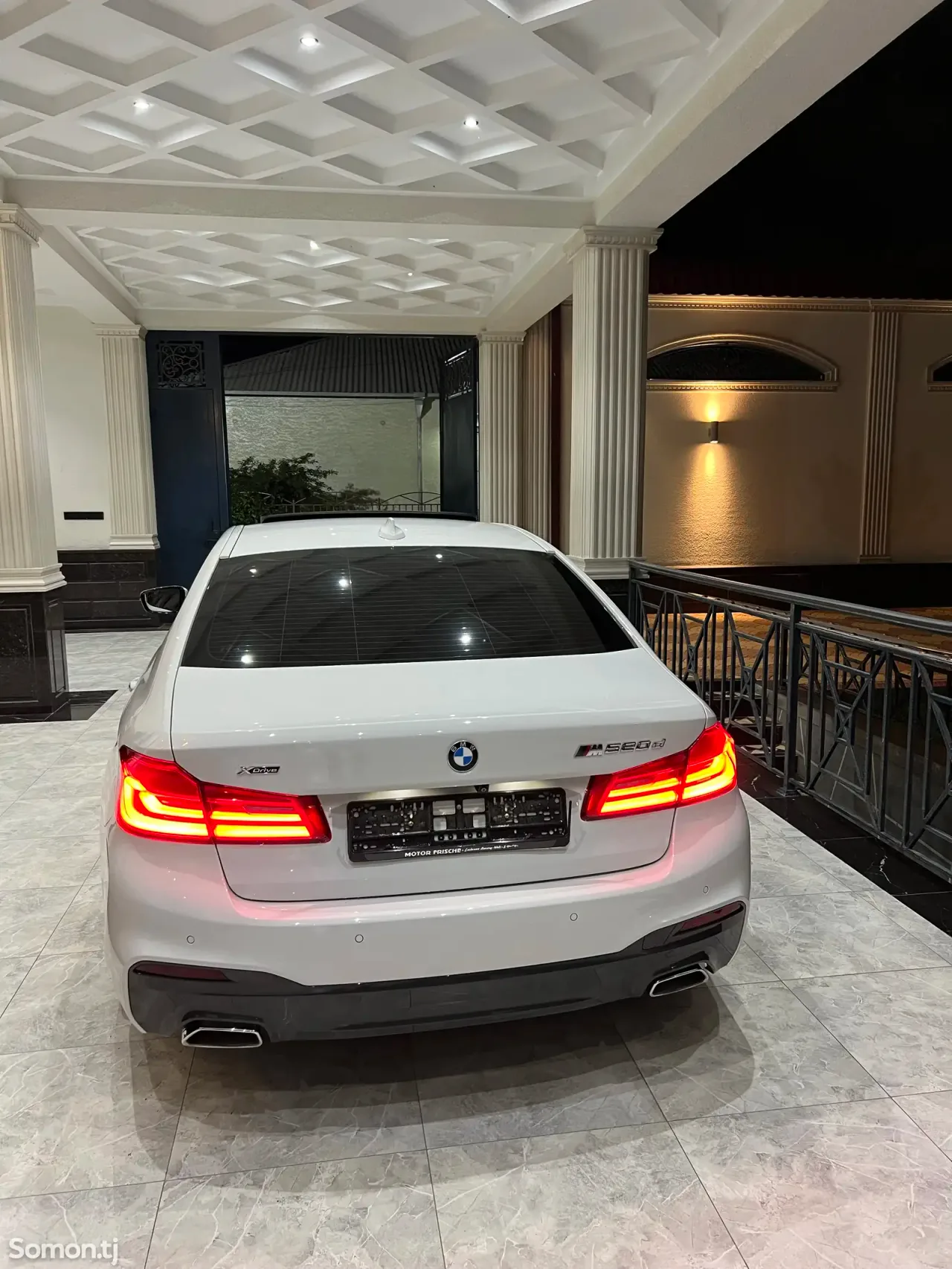 BMW 5 series 2017 · 2.0 AT