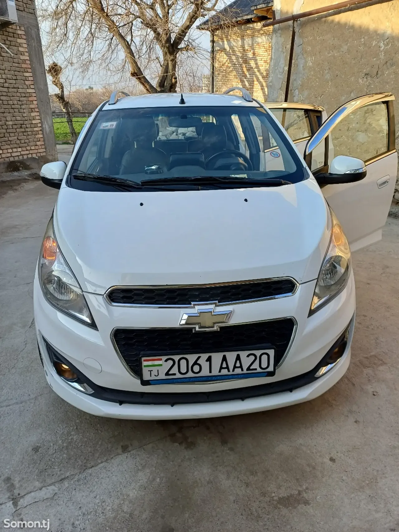 Chevrolet Spark 2014 · 1.0 AT