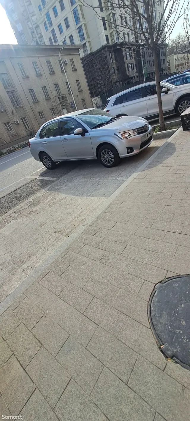 Toyota Corolla 2014 · 1.5 AT