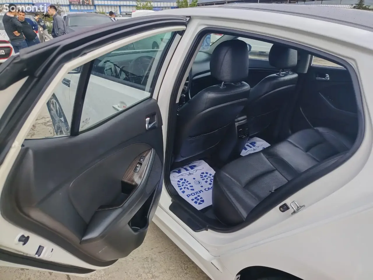Kia K5 2014 · AT
