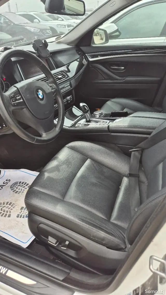 BMW 5 series 2015 · 2.0 AT