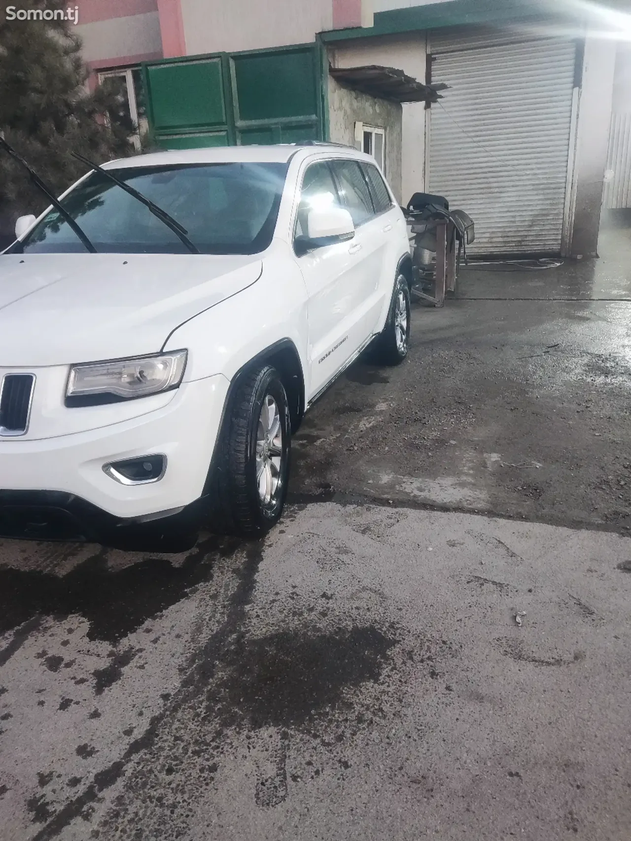Jeep Grand Cherokee 2014 · 5.7 AT