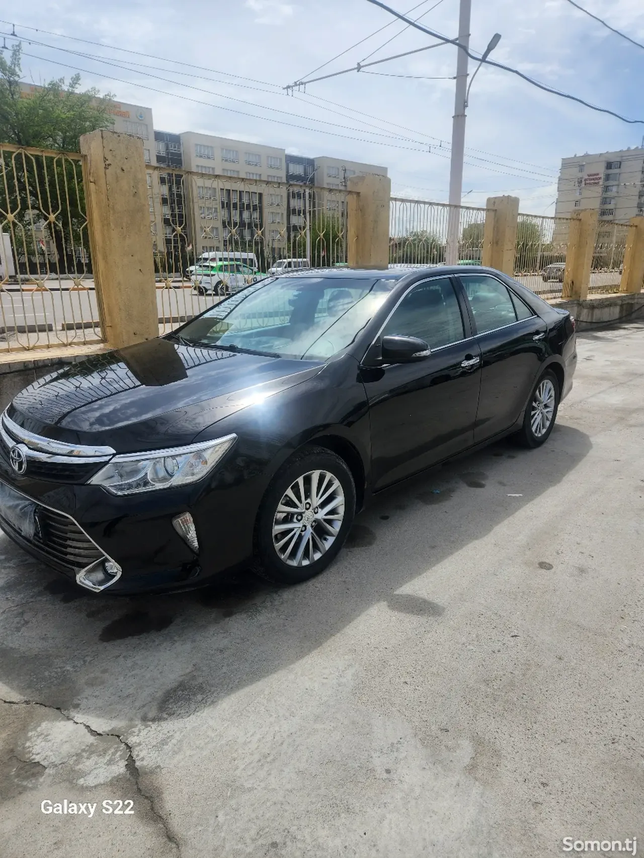 Toyota Camry 2016 · 2.0 AT