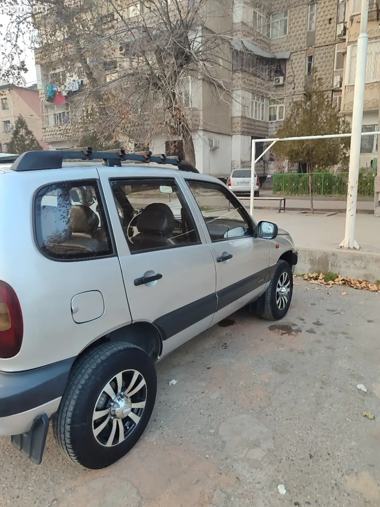 Chevrolet Niva 2004 · 1.7 MT