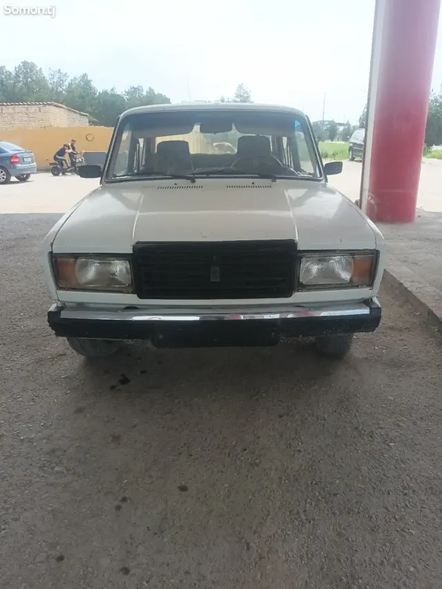 Lada (ВАЗ) 2107 1985 · 3.0 MT
