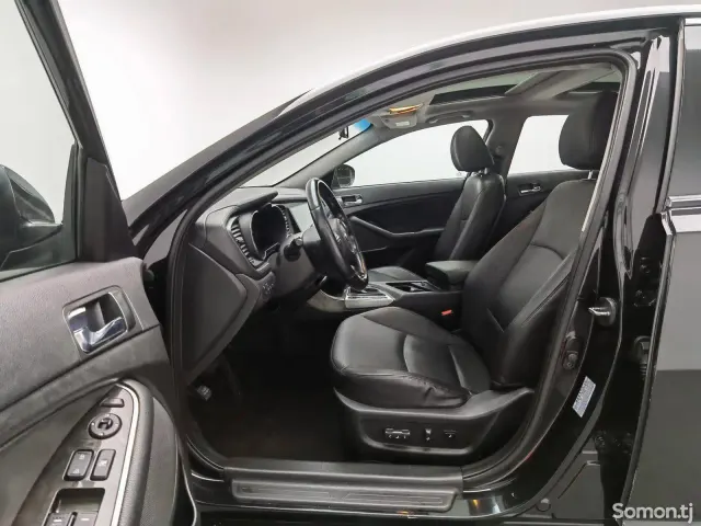Kia K5 2014 · 2.0 AT