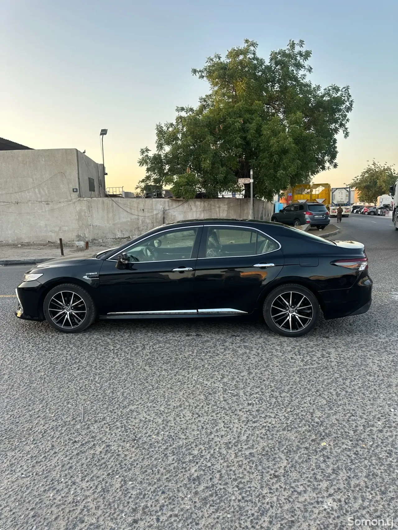 Toyota Camry 2017 · 2.5 AT