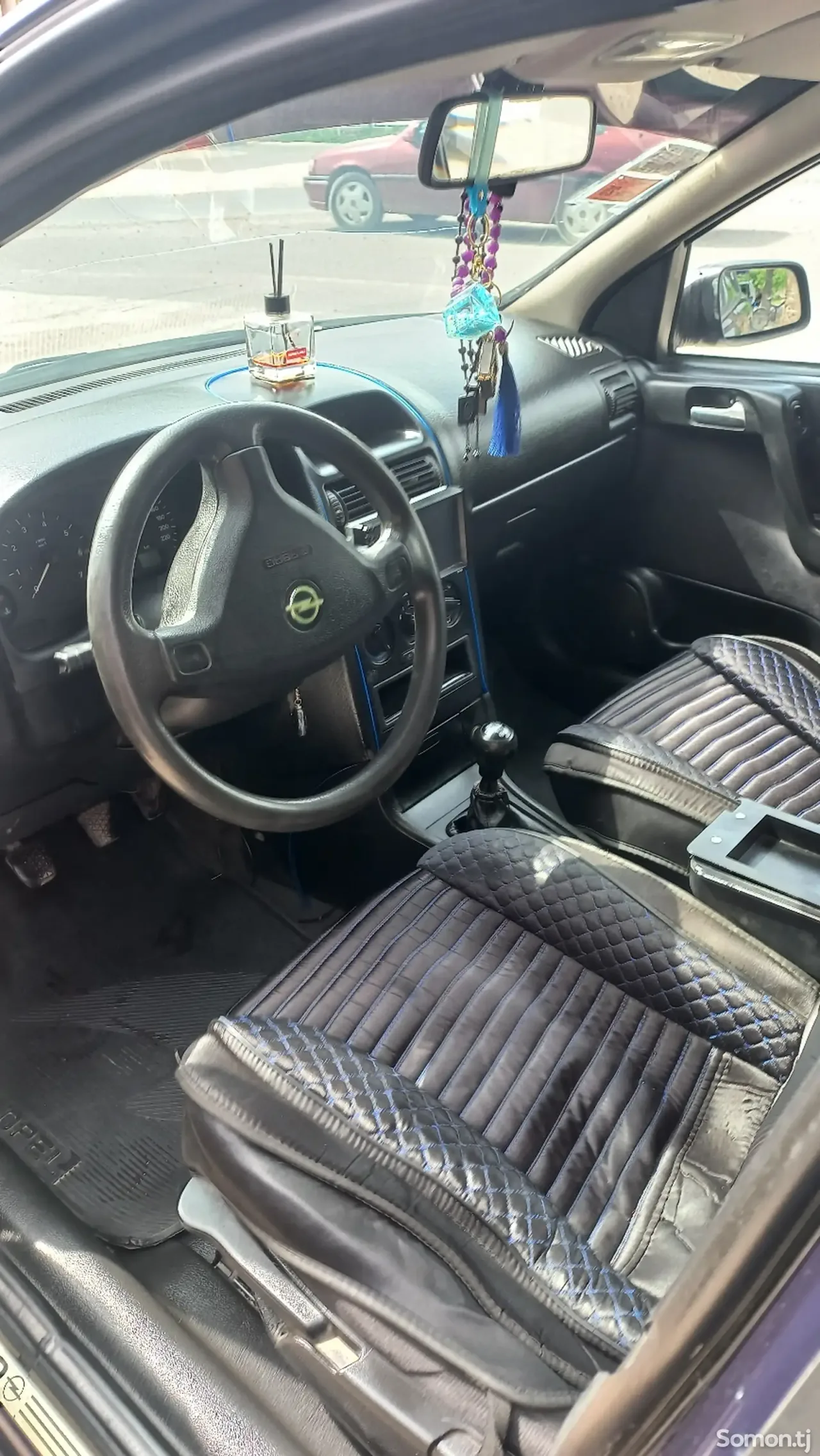 Opel Astra G 2000 · 1.6 MT