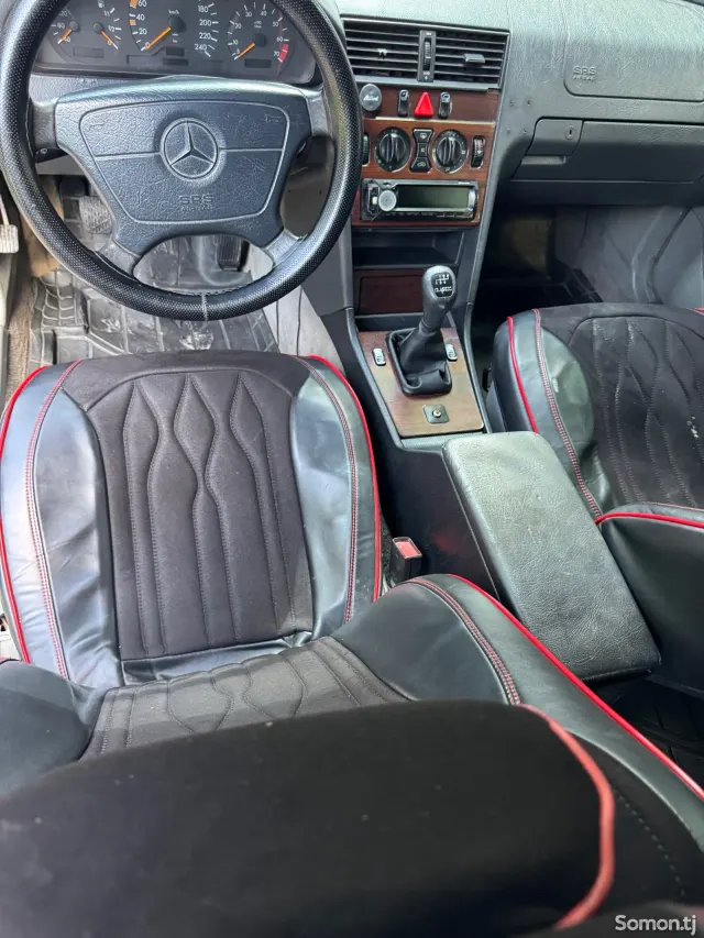 Mercedes-Benz C class 1996 · 2.0 MT