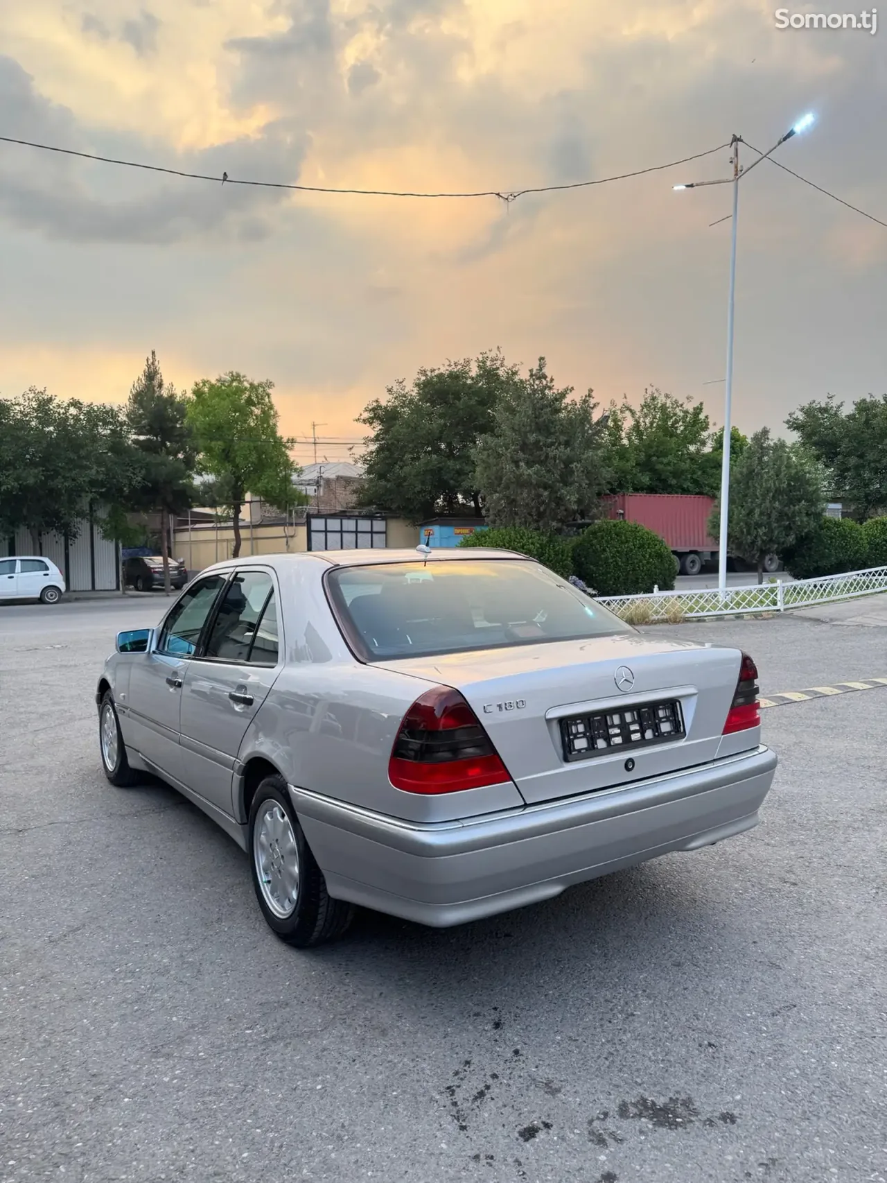 Mercedes-Benz C class 2000 · 1.8 MT