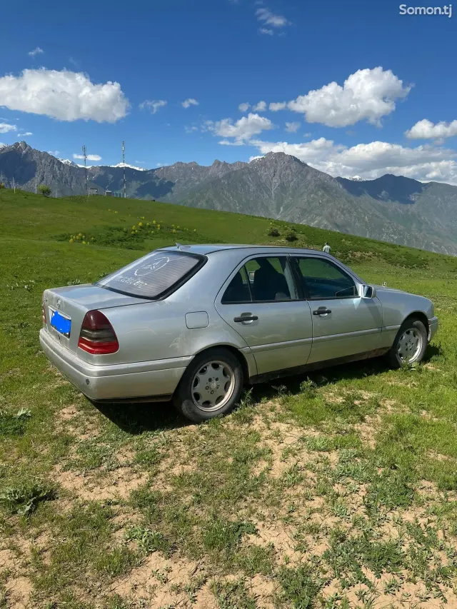 Mercedes-Benz C class 1995 · 1.8 MT