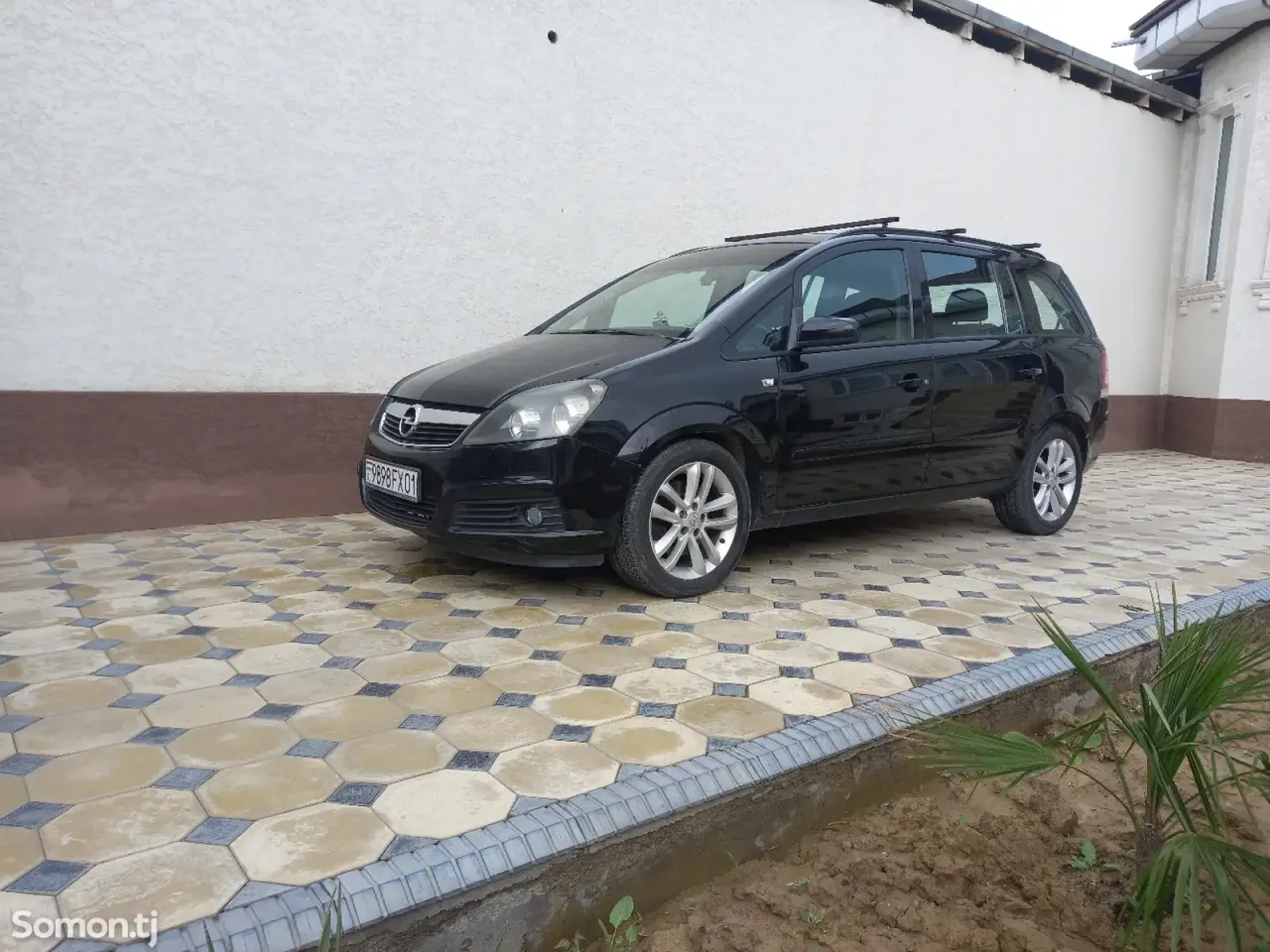 Opel Zafira 2007 · 1.9 MT