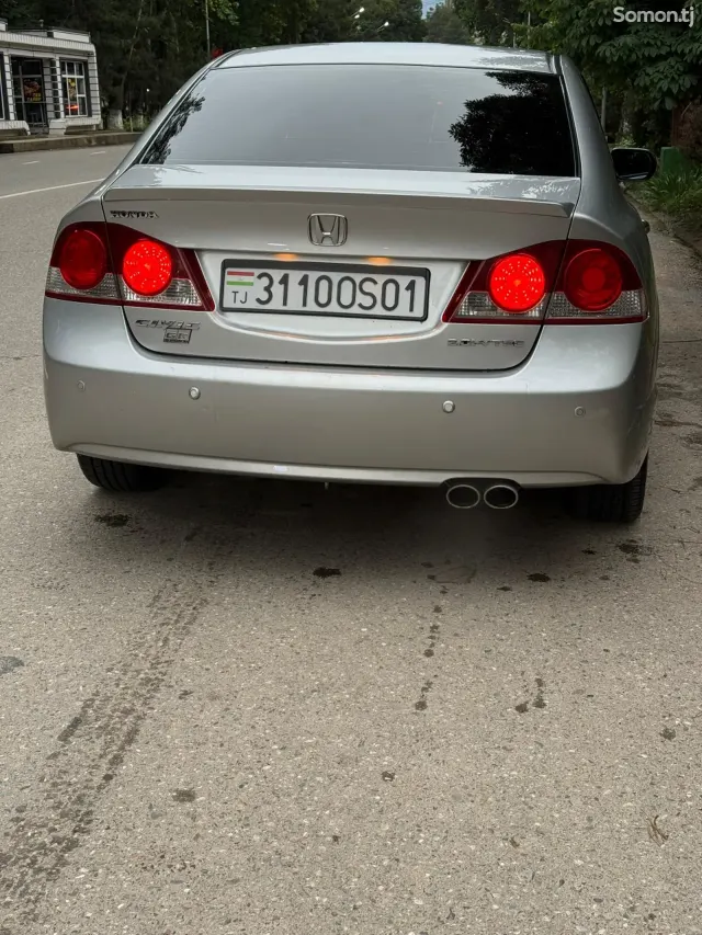 Honda Civic 2008 · 2.0 AT