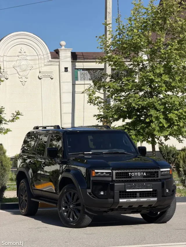 Toyota Land Cruiser Prado 2025 · 2.5 AT
