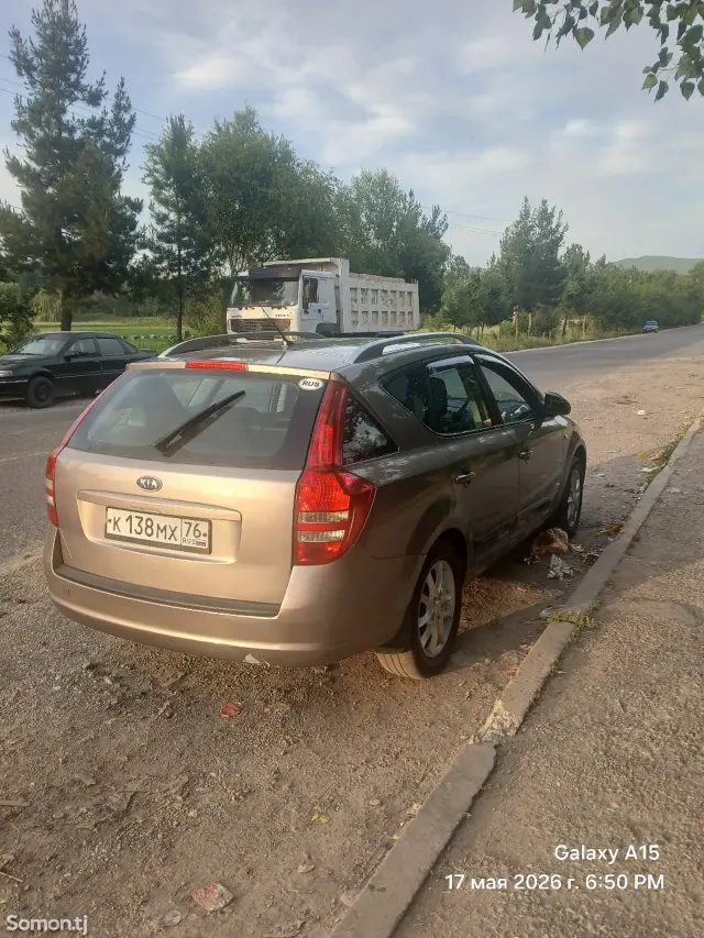 Kia Ceed 2008 · 0.6 MT