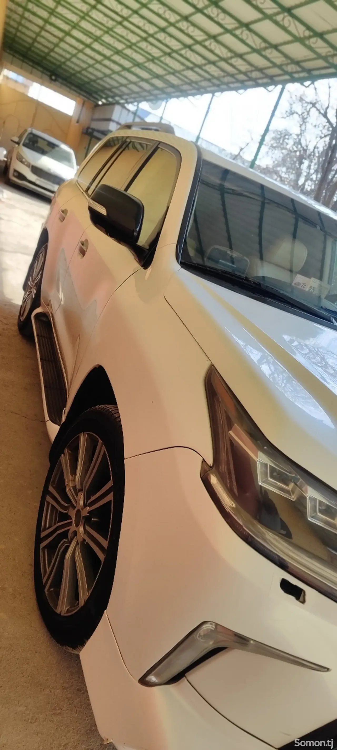 Lexus LX series 2008 · 5.7 AT