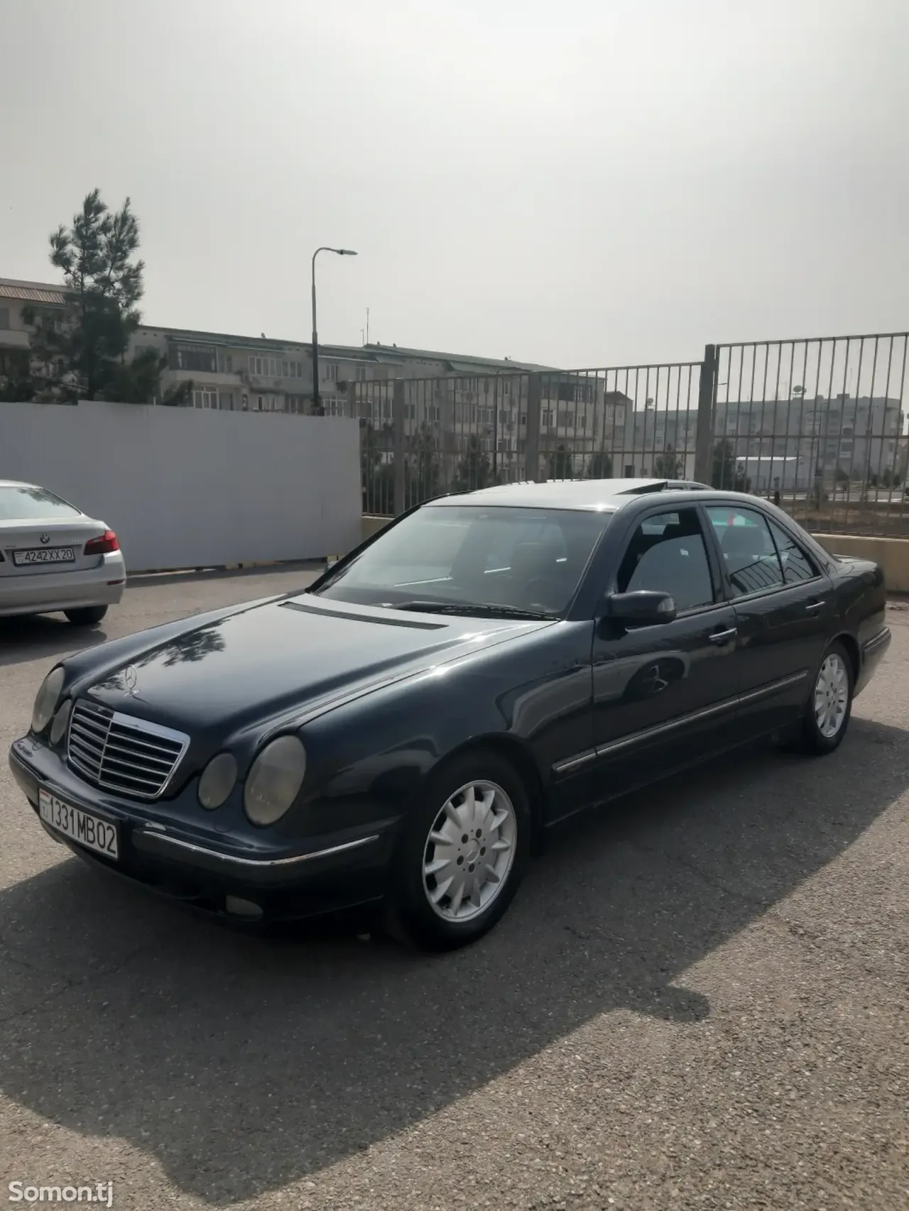 Mercedes-Benz E class 1999 · 3.2 AT