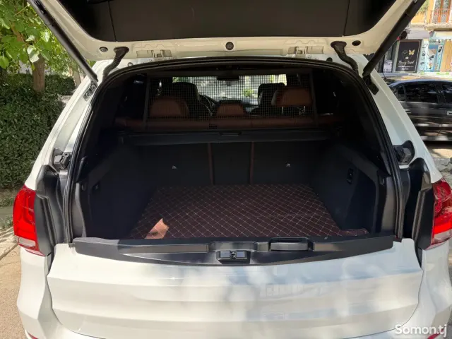 BMW X5 2016 · 3.0 AT