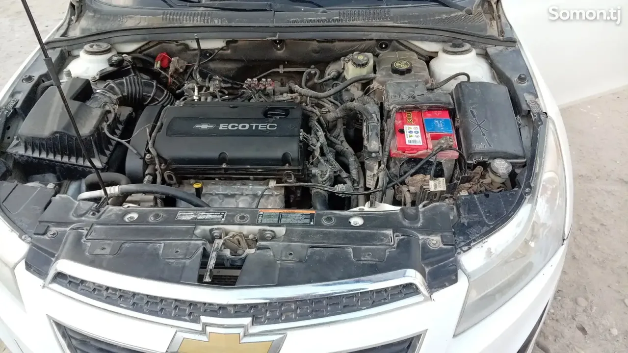 Chevrolet Cruze 2013 · 1.8 MT