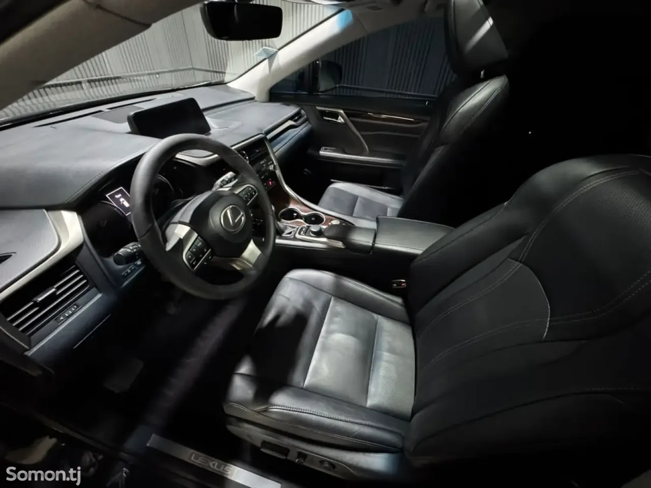 Lexus RX series 2017 · 3.5 AT
