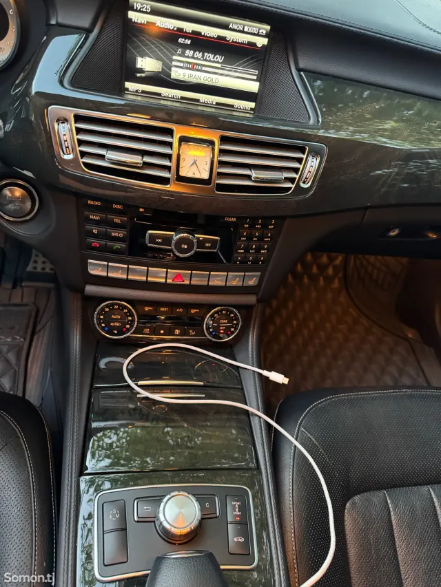 Mercedes-Benz CLS class 2014 · 3.5 AT
