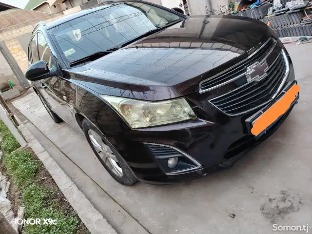 Chevrolet Cruze 2013 · 1.8 AT