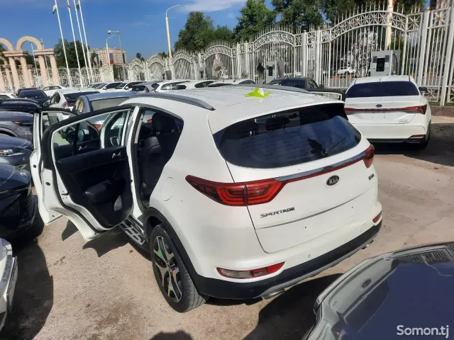 Kia Sportage 2016 · 2.0 AT