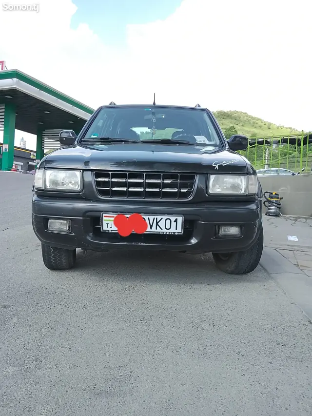 Opel Frontera 2001 · 2.2 MT