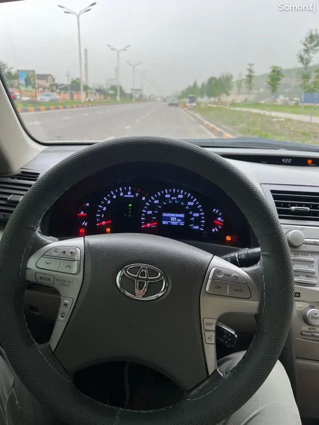 Toyota Camry 2011 · 2.5 AT