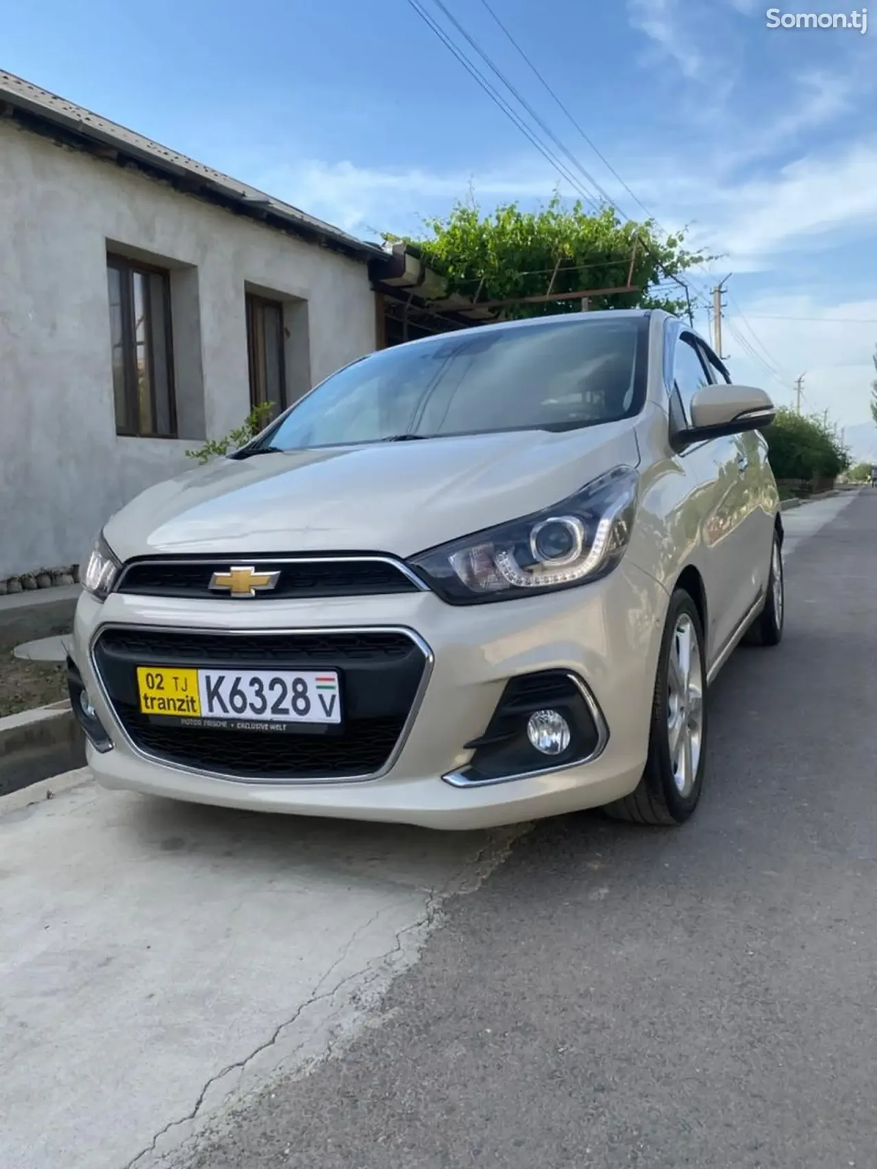 Chevrolet Spark 2015 · 1.0 AT