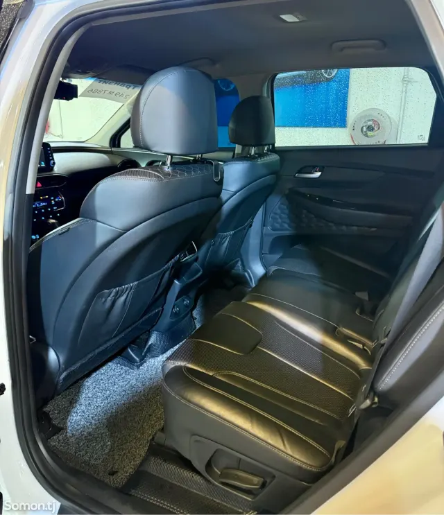 Hyundai Santa Fe 2019 · 2.2 AT