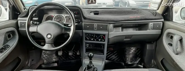 Daewoo Nexia 1995 · 1.5 MT