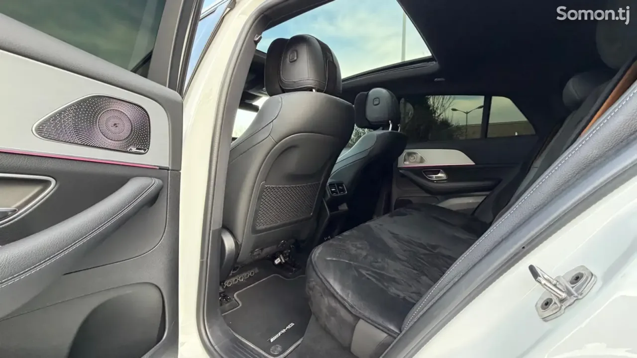 Mercedes-Benz GLE class 2025 · 3.0 AT