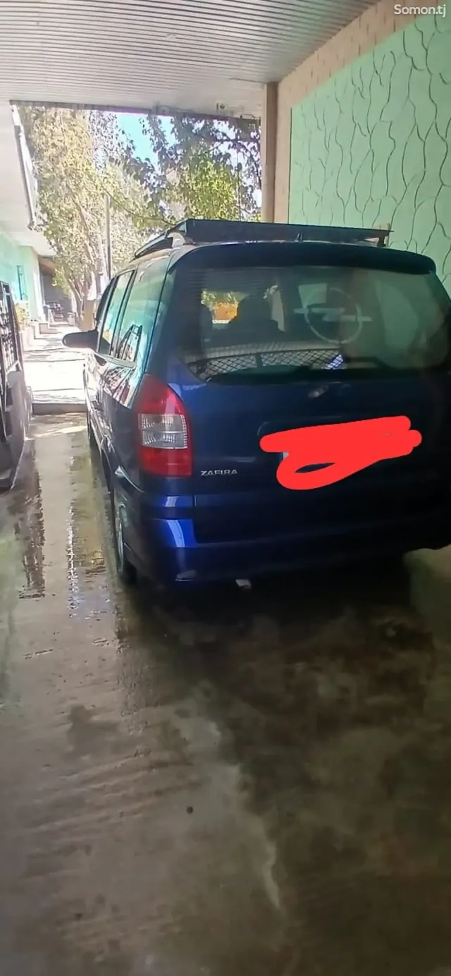 Opel Zafira 2005 · 1.8 MT