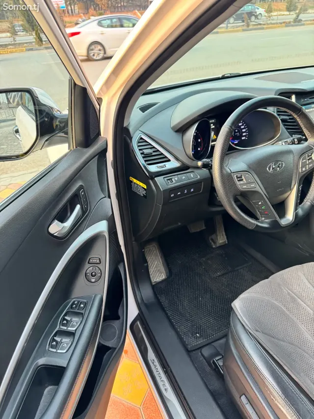 Hyundai Santa Fe 2015 · 2.2 AT