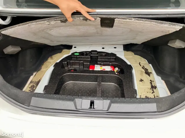 Geely Emgrand 2020 · AT