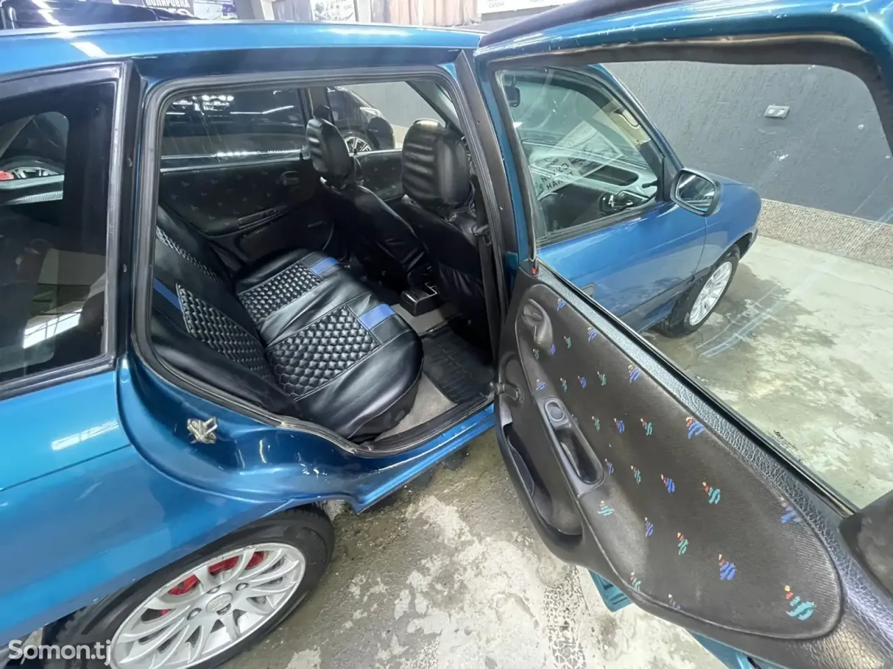 Opel Astra F 1993 · 1.6 MT