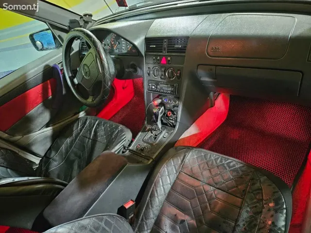 Mercedes-Benz C class 1998 · 2.0 AT