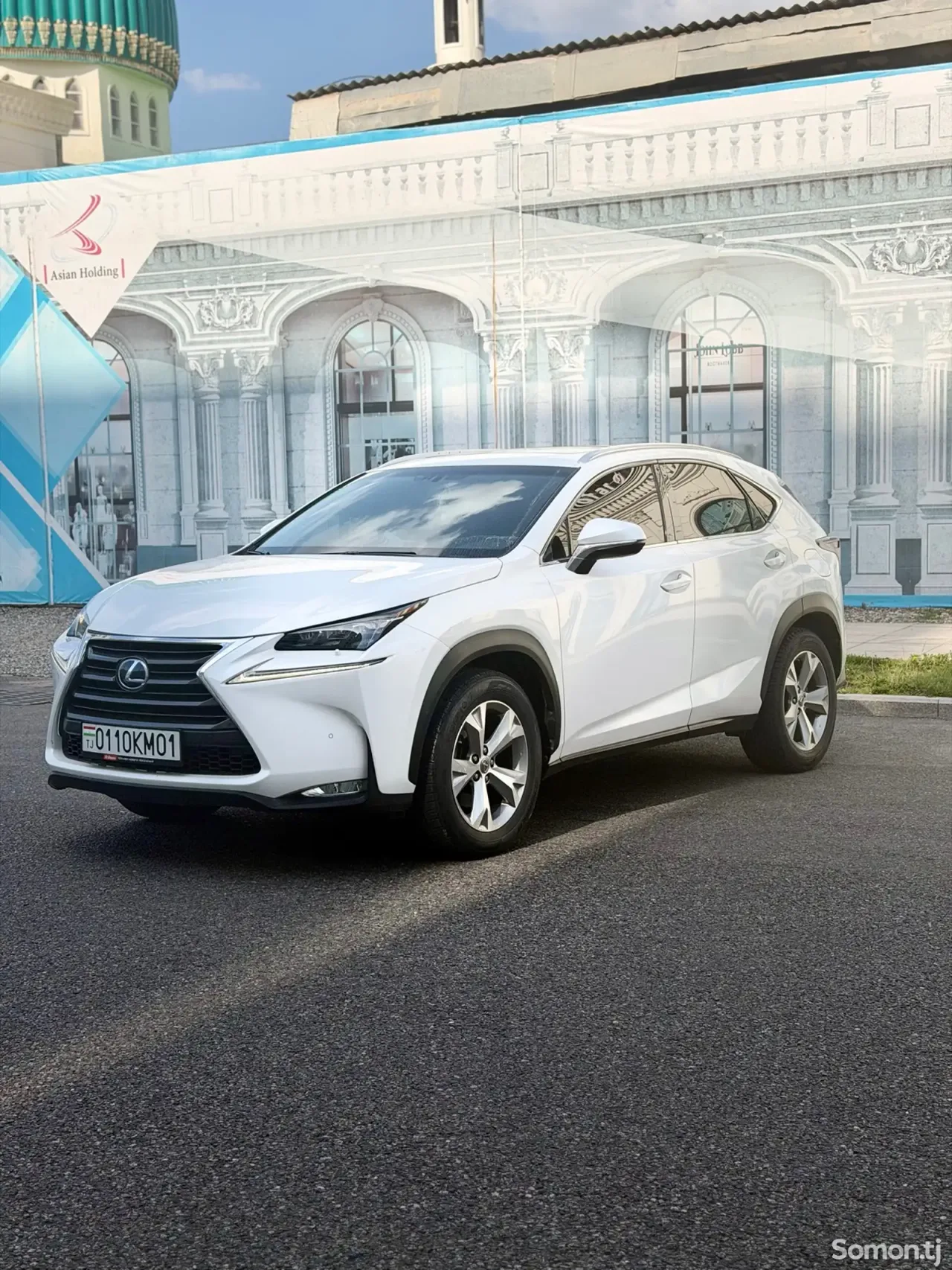 Lexus NX series 2015 · 2.5 AT