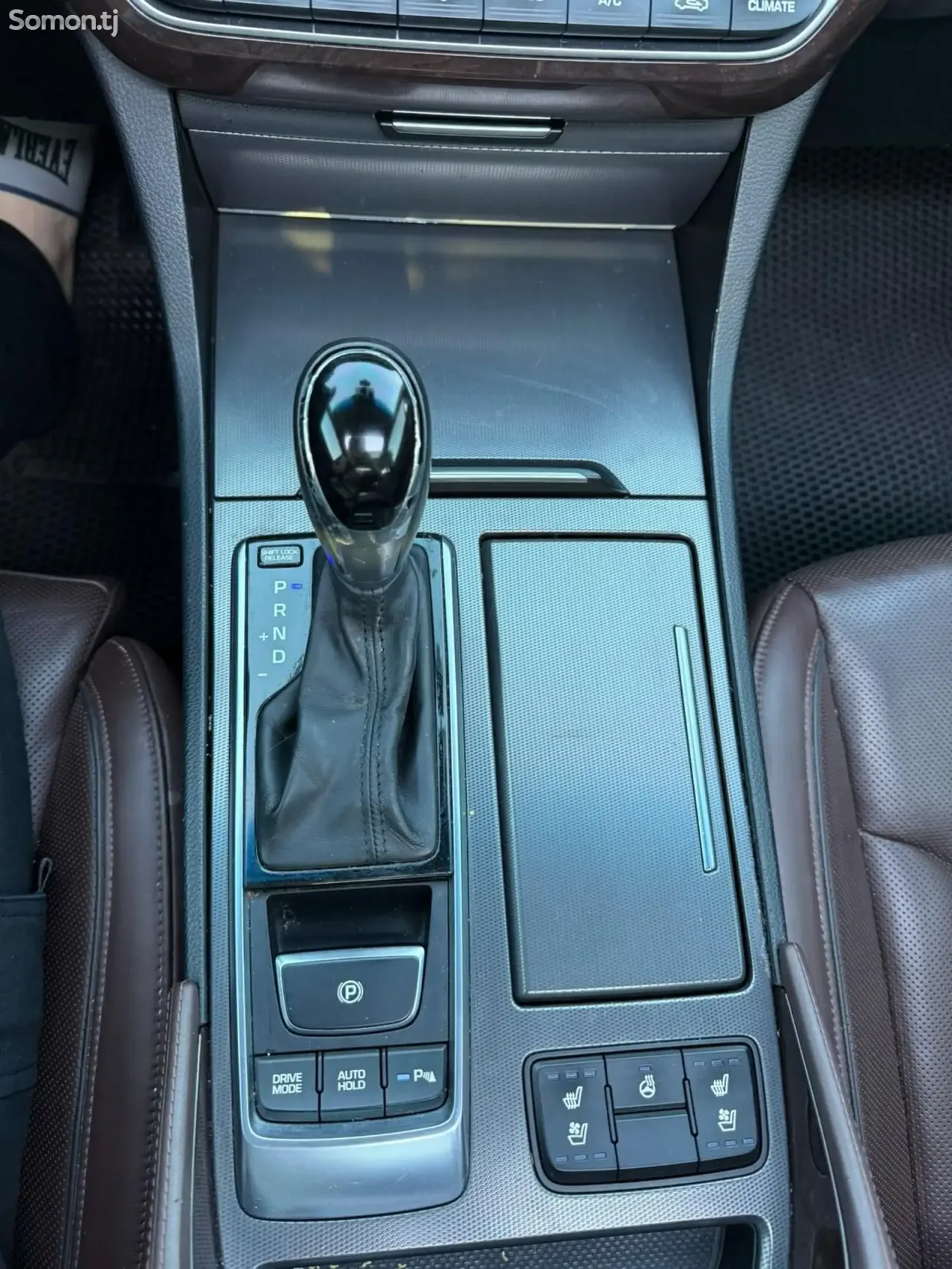 Hyundai Aslan 2014 · 3.0 AT