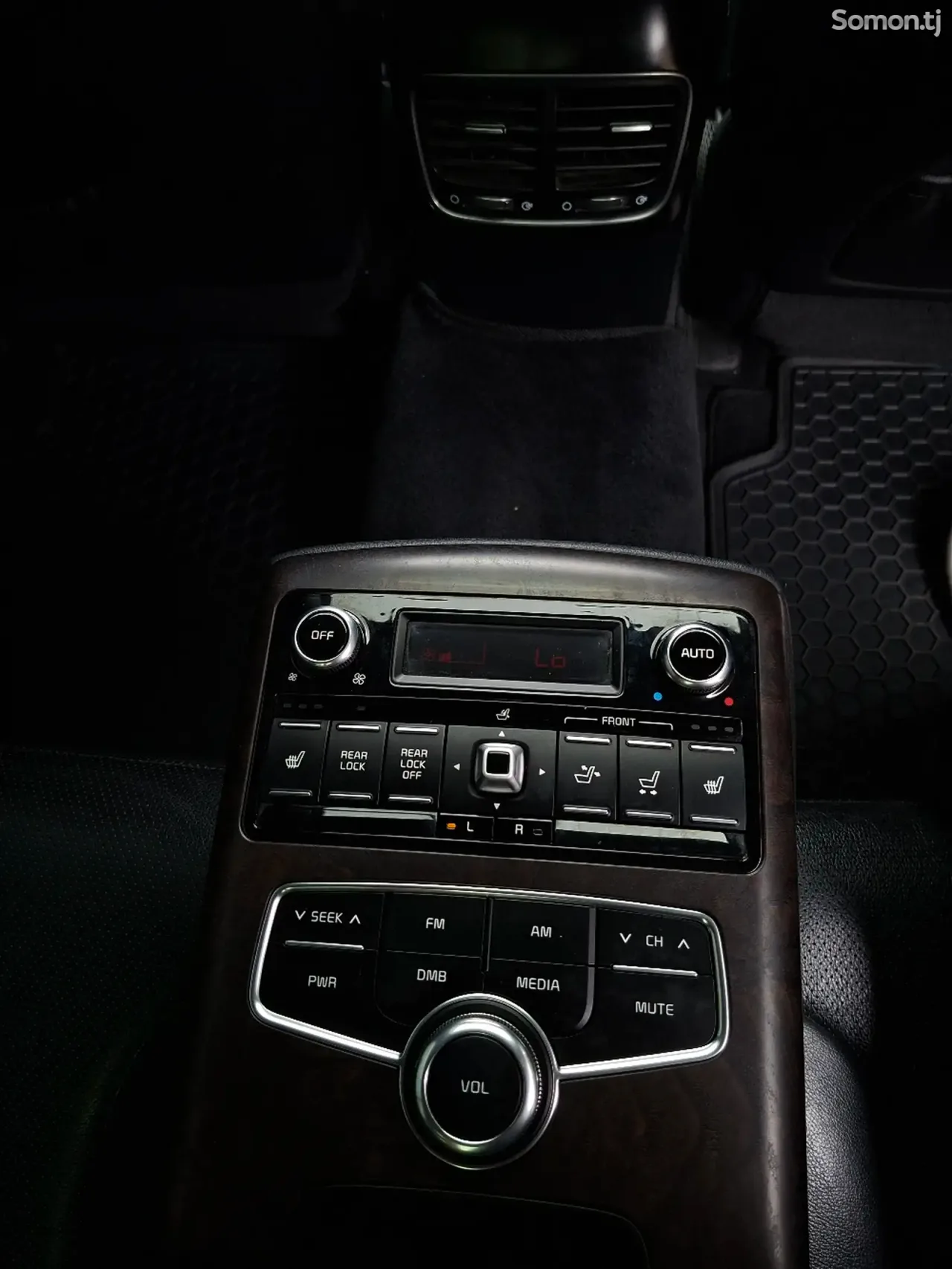 Kia K9 2014 · 3.3 AT