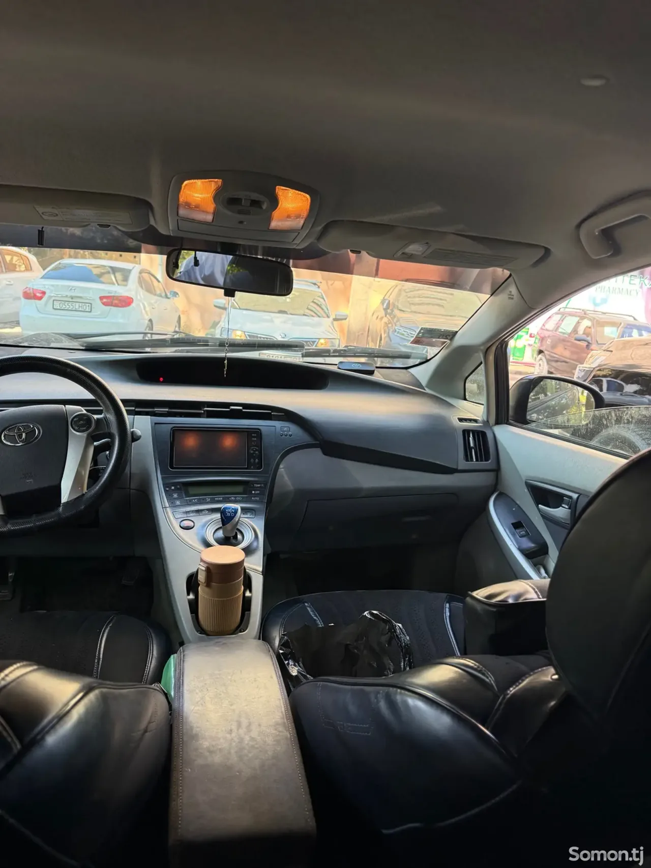 Toyota Prius 2011 · 1.8 AMT