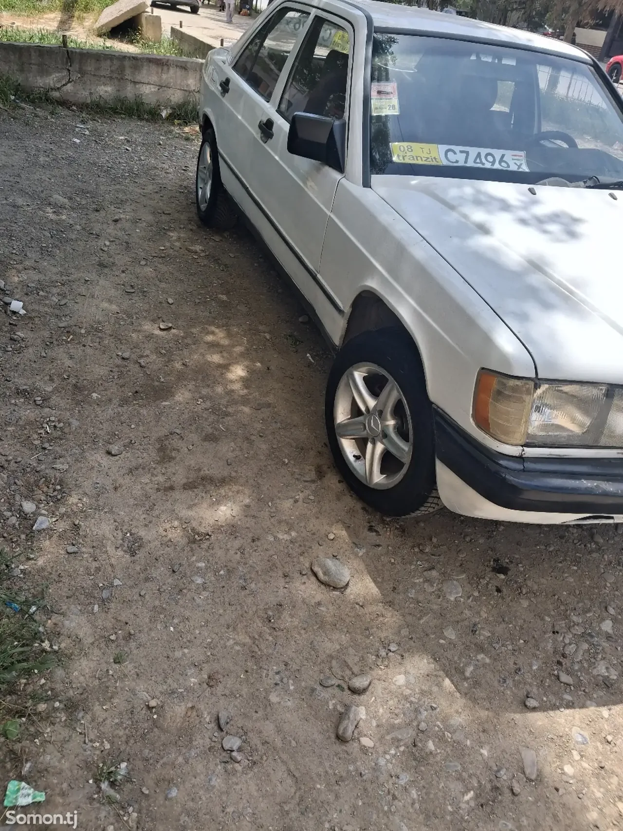 Mercedes-Benz W201 1988 · 2.2 MT
